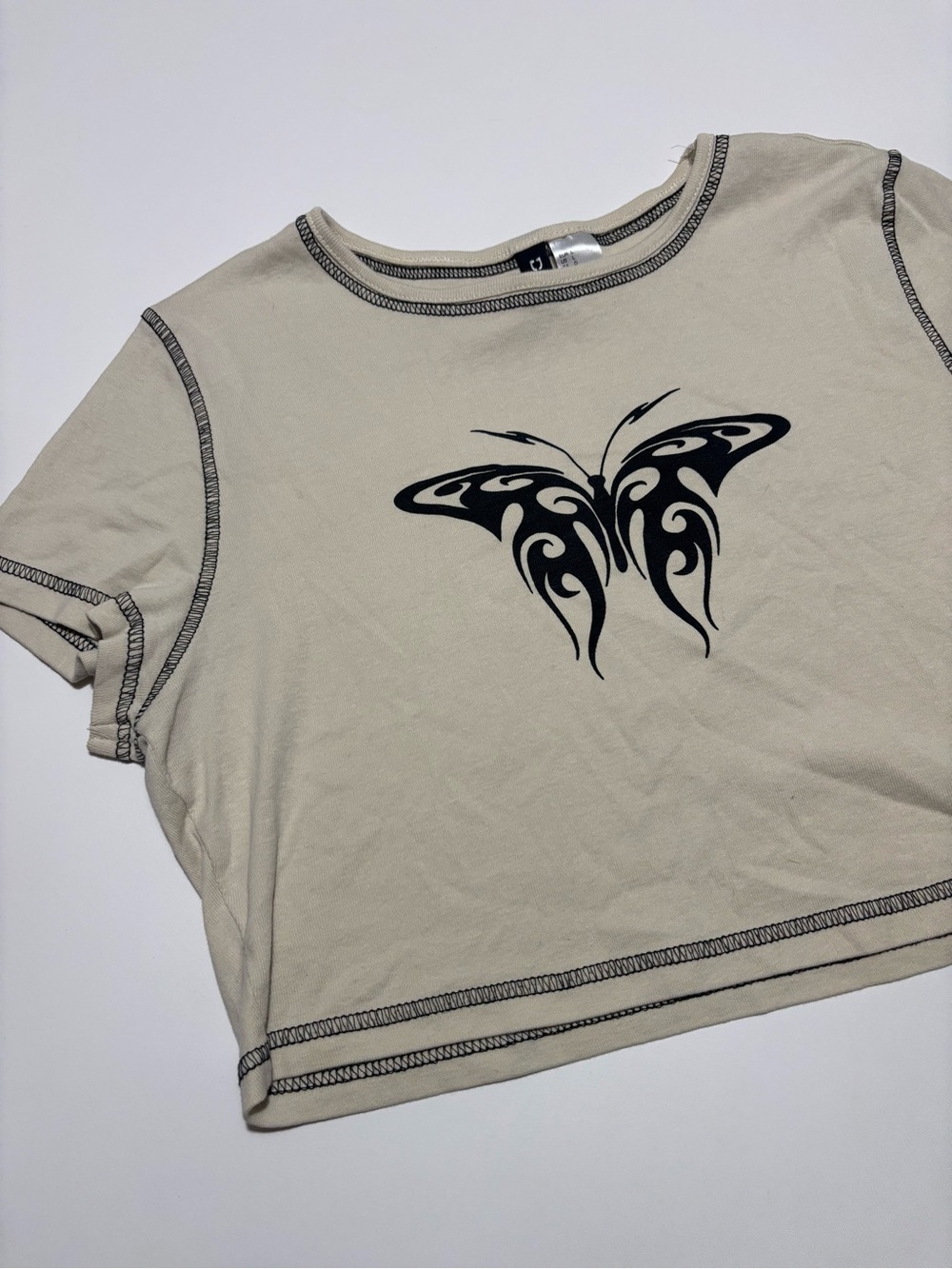 Divided H&M Butterfly Baby Tee Cotton Crop Top